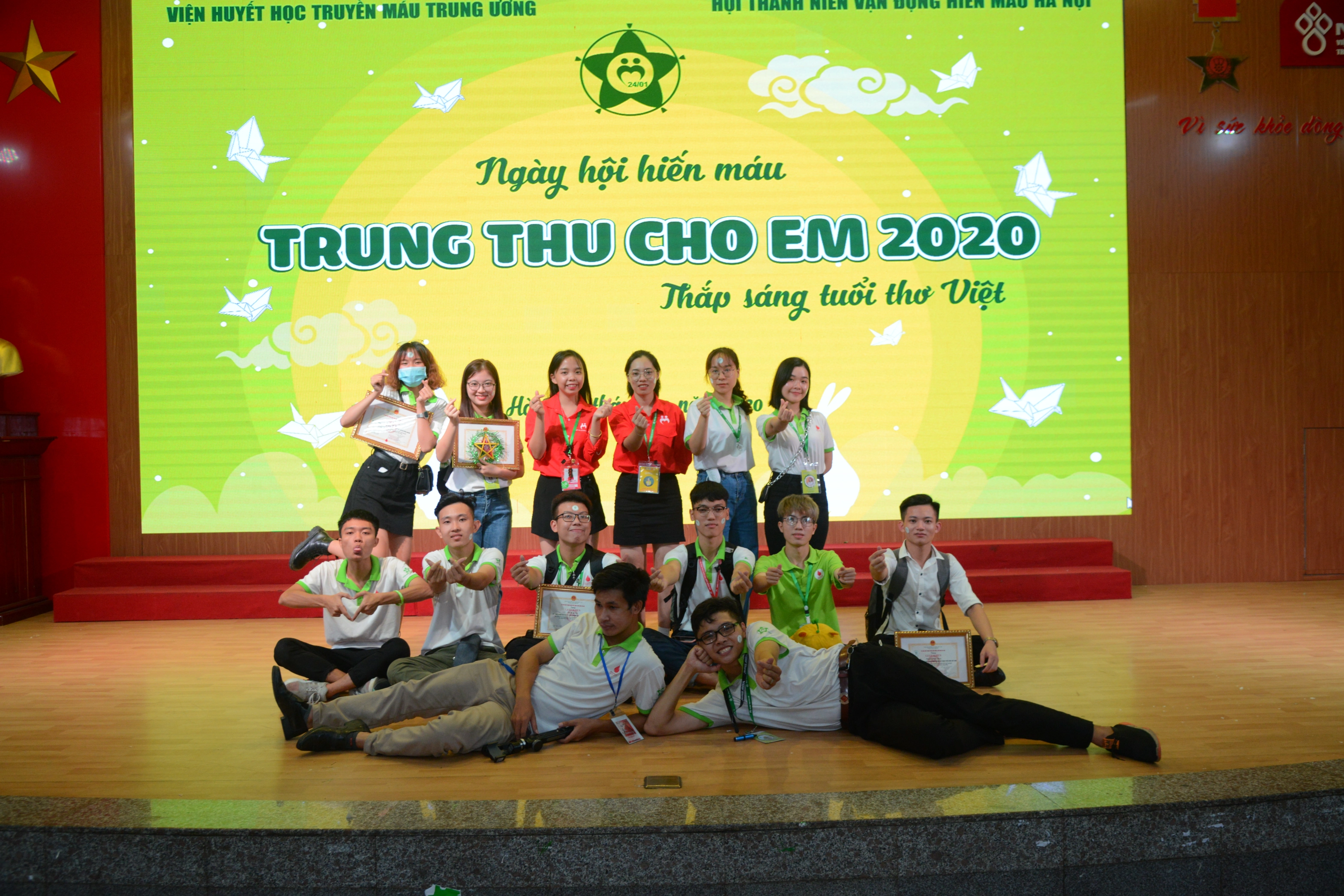 Hai mùa trung thu không lẻ bóng